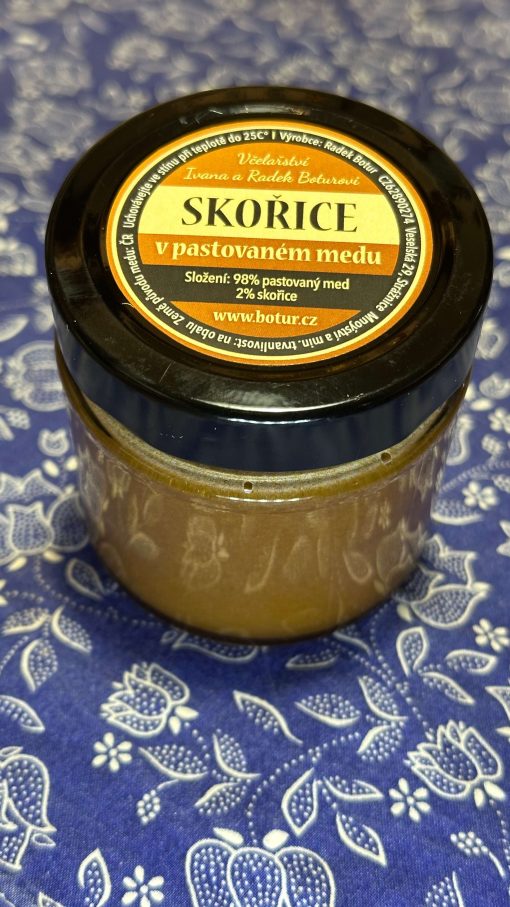 Skořice v medu 250 gr