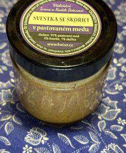 Švestky se skořicí v medu 250 gr